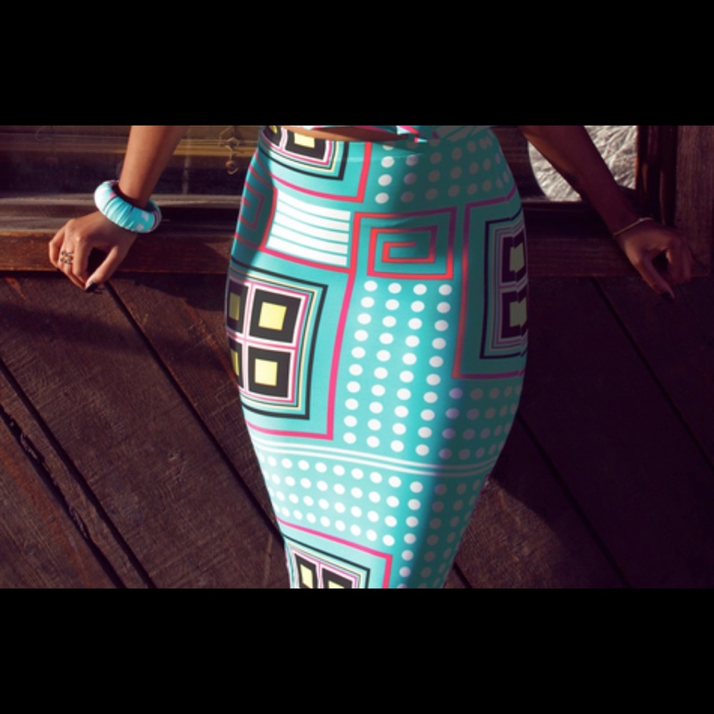 Rue 107 Geometric Print Pencil Midi bodycon skirt